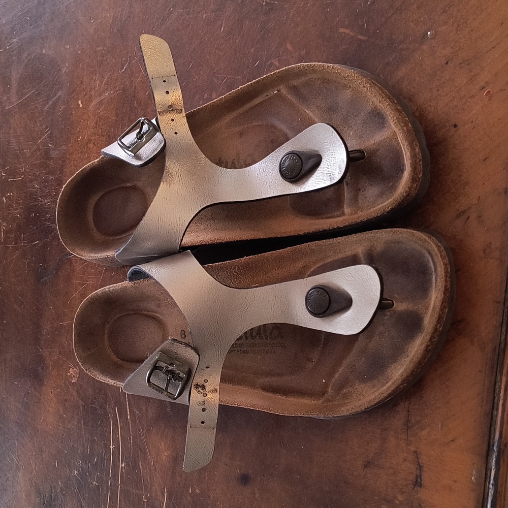 Betula by Birkenstock Women’s gold sandals size 38 (8)